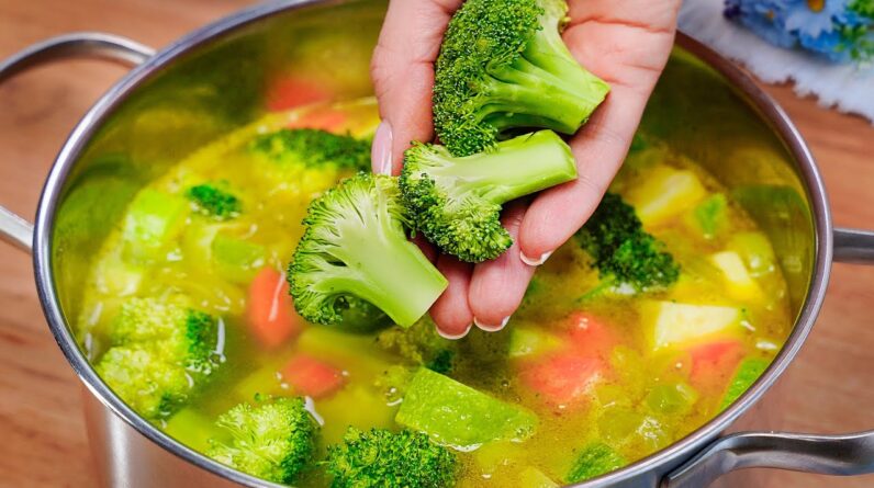 It's so delicious that I make it almost every day! Healthy broccoli soup recipe!
