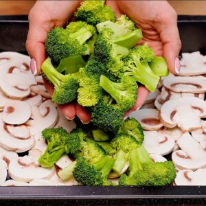 I cook broccoli like this every weekend! A delicious broccoli casserole recipe! 🔝 5 broccoli recipes