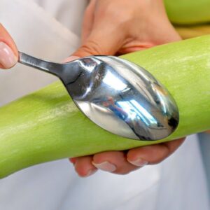 If you have a spoon and a zucchini, make this delicious dinner! Easy Zucchini Recipe